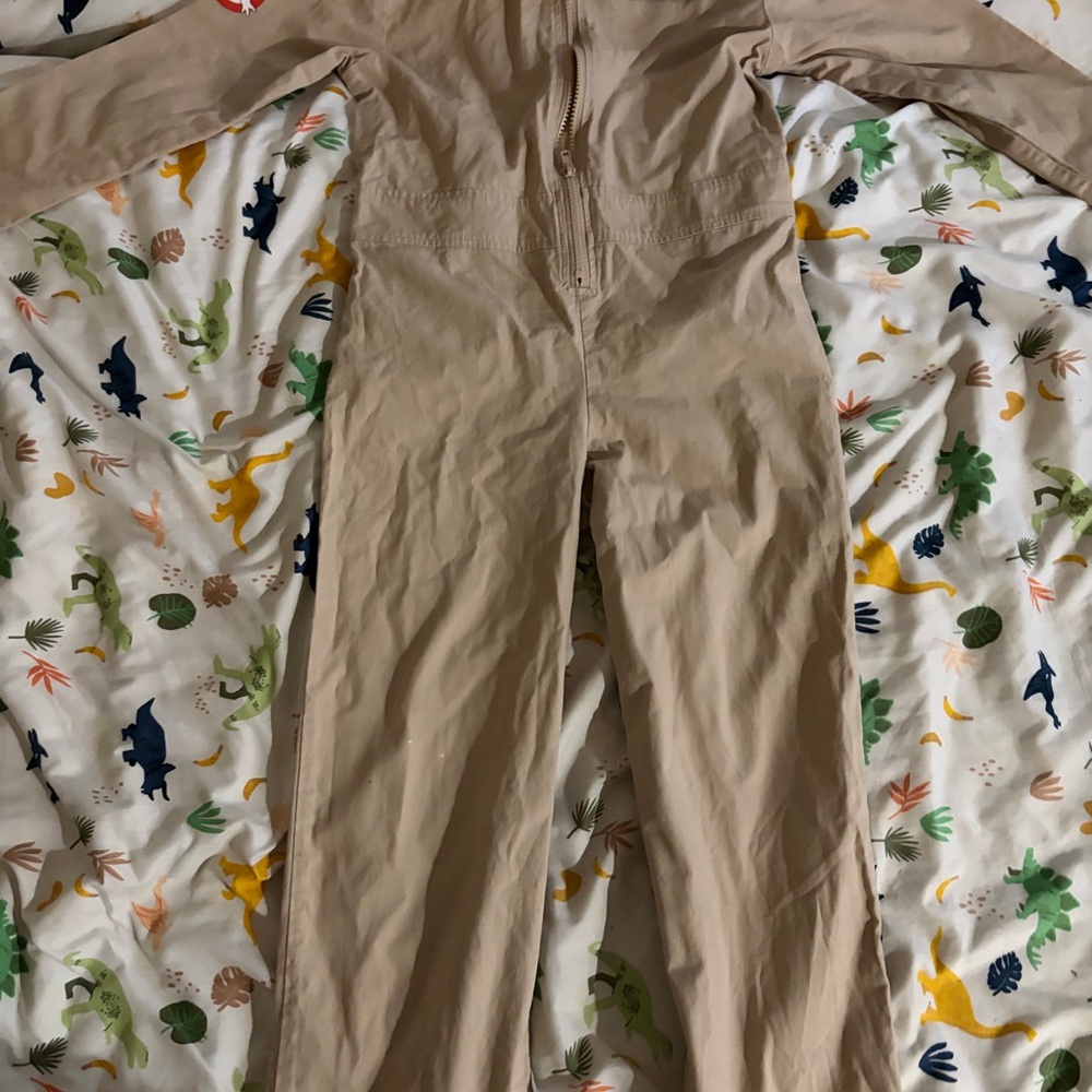 Ghostbuster costume medium